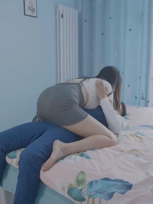 亚洲少妇被的相关介绍