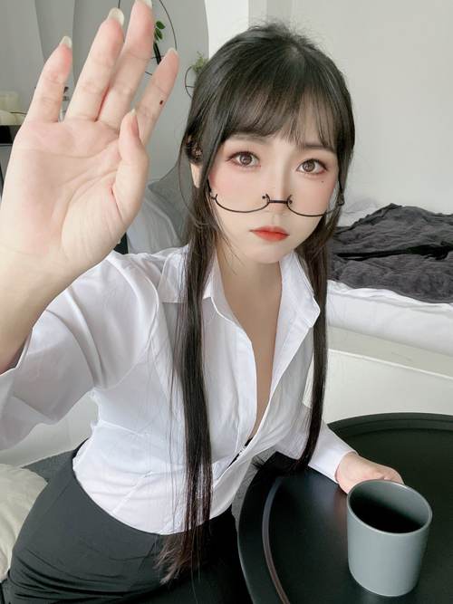 根据您的需求，生成的SEO标题如下：

**亚洲熟女少妇A一区二区高清资源 - 熟女专区 少妇精选 在线观看**

长尾关键词：
1. 熟女专区
2. 少妇精选
3. 在线观看